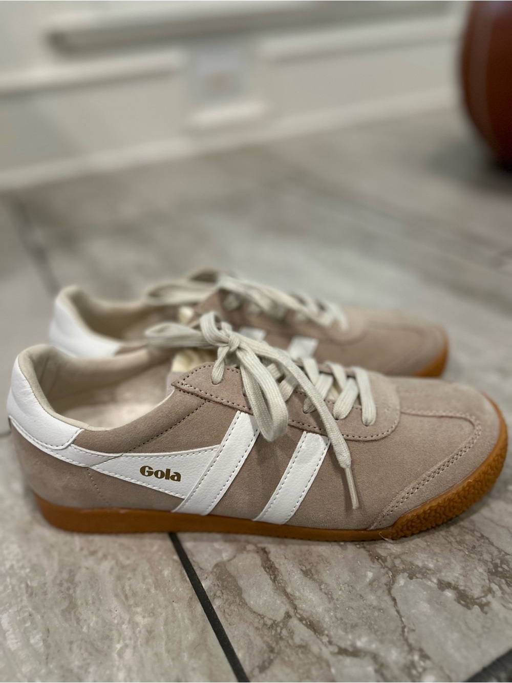 Gola Woman’s Suede Sneakers in Beige and White with Gum Sole